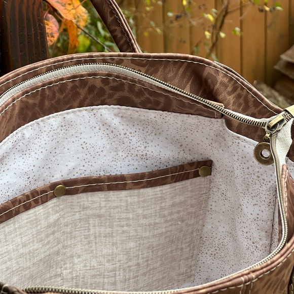 Brown Leopard Print Tote - Picture 8 of 8
